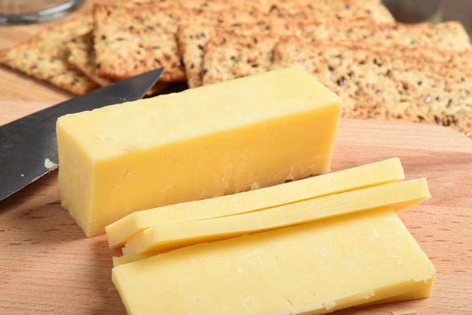 Cheddar cheesemaking