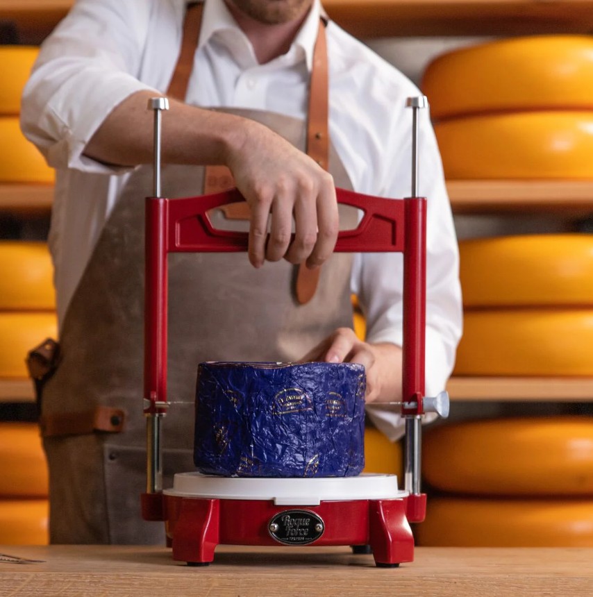 Boska Roqueforce Soft Cheese Cutter - Red Use